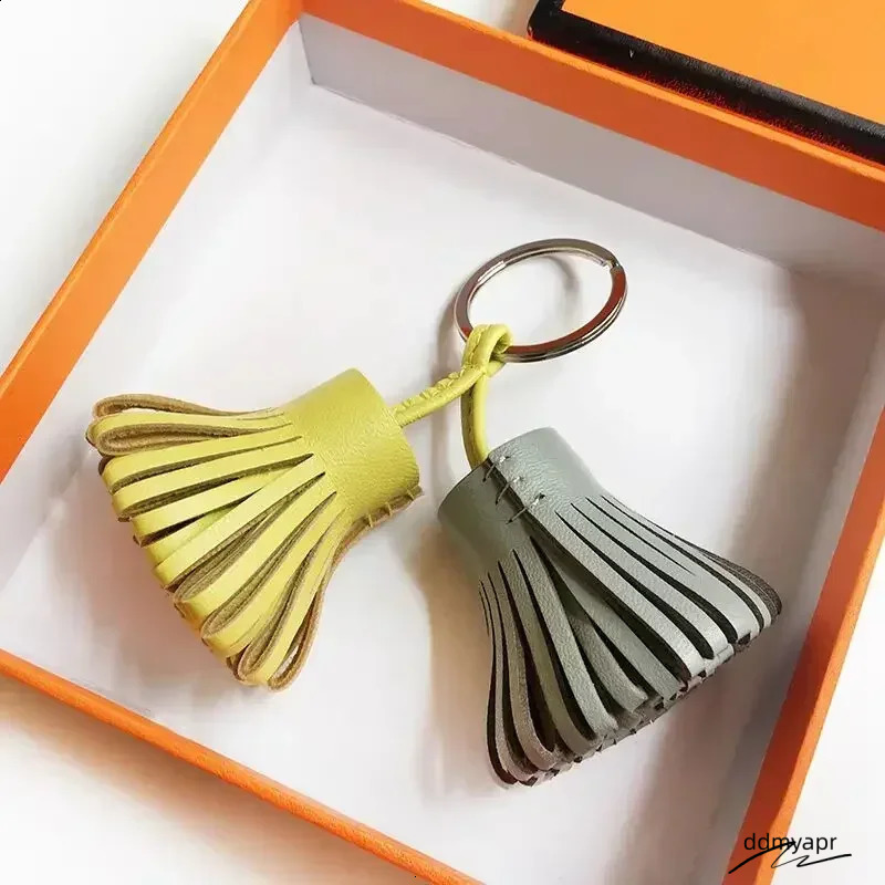 Fashion Leather Double Tassel Fringe Keychain Car Key Chain Ring Women Bag Charm Backpack Holders Ornament ddmydec Gift 250122 ddmydec ddmydec ddmydec