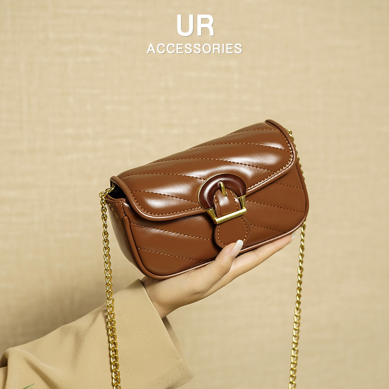 2025 New Classical Style Crossbody High-End Commuting Shoulder Bag, Women's Dia Grid Chain Bag fashion Designer