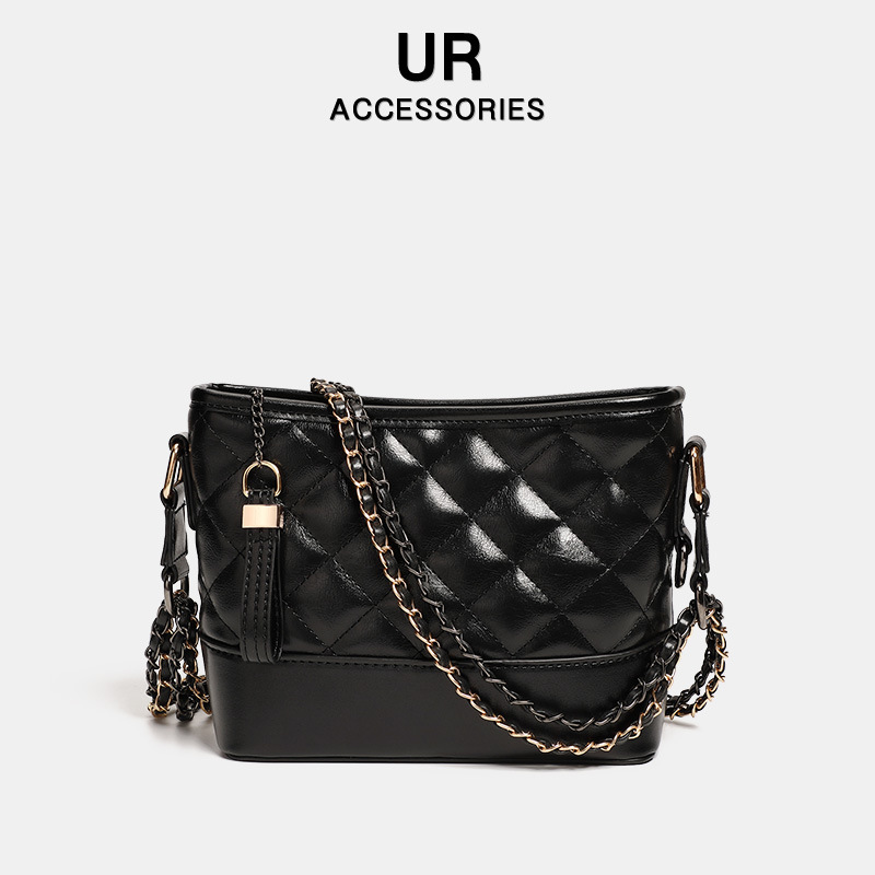 2025 New Women's With Stray Back And Double Color Chain Niche Single Shoulder Crossbody Dia Grid Bag, Water Bucket Bag fashion Designer