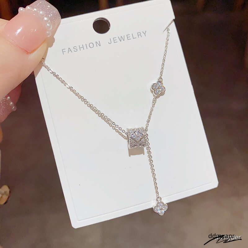 Delicate Four-Leaf Clover Necklace - Gold Plated Floral ddmydec Pendant Chain For Women | Dainty Lucky Charm Jewelry (35Cm+5Cm) ddmydec