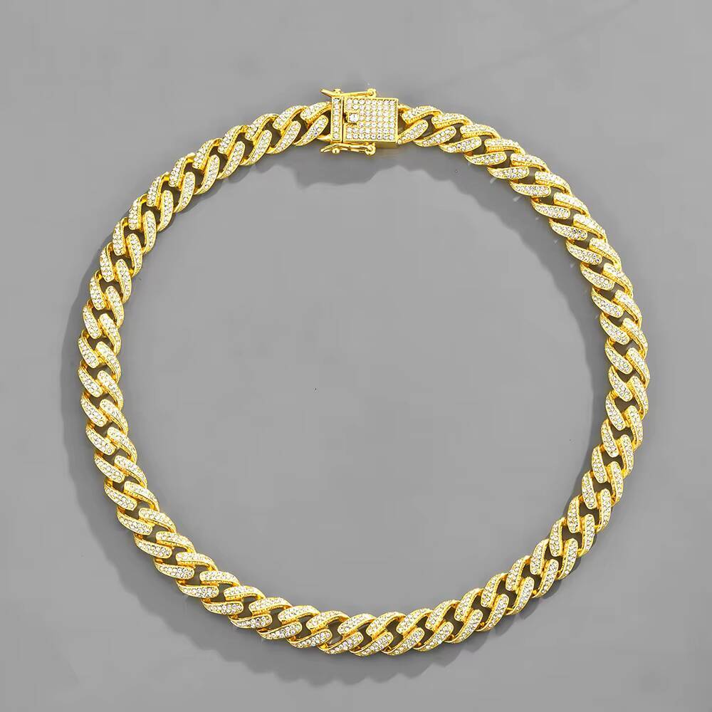 Factory Direct New Female Link Cuban Chain Hip Hop Jewelry with Rhodium Plating Zinc Alloy for Anniversary Wholesale