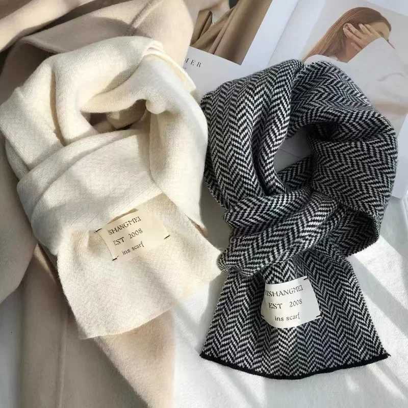 Women Winter Scarves High Quality Knitted Scarf Korean Style White Vintage Stripe Pattern Scarves Winter Outdoor Warm ScarvesXJ250905