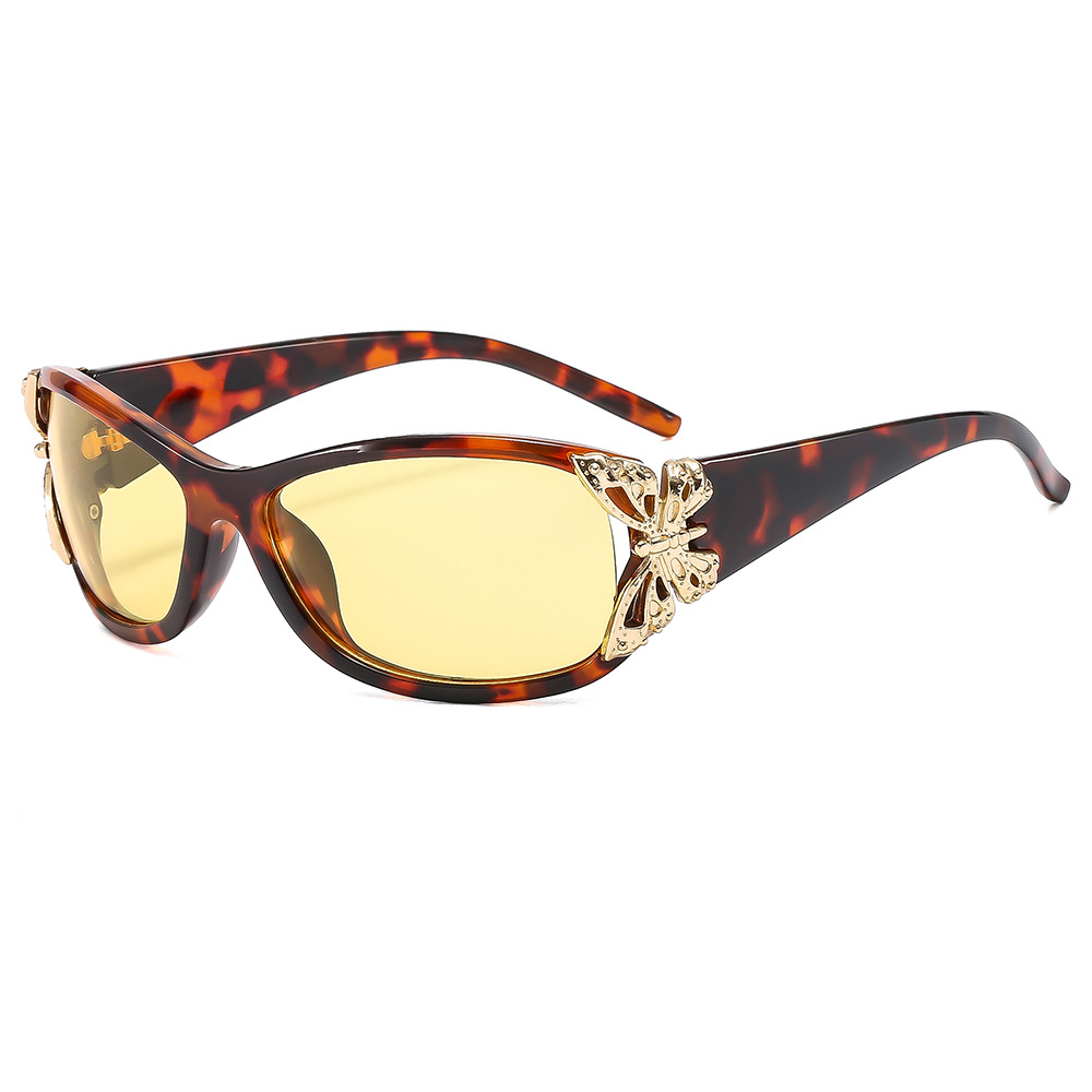 2025 New Wrap around Rectangular Stylish Sunglasses Unique Butterfly inspired Shades for Women a Versatile and Popular Choice