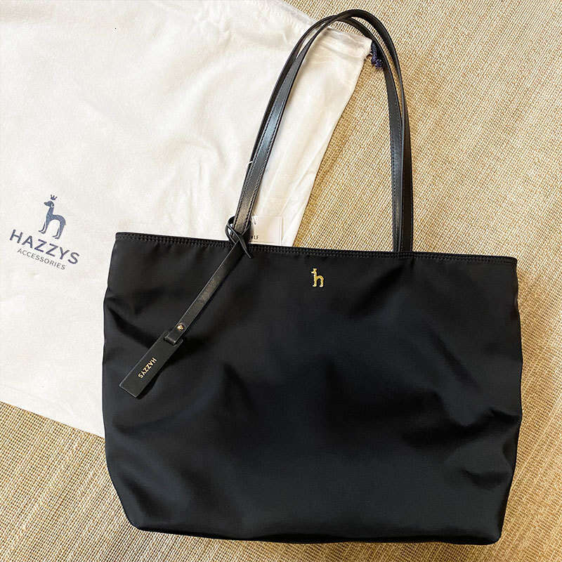 Korean Hazzys Huggies Women's Large Capacity Commuter Fashion Versatile Single Shoulder Nylon Tote Bag