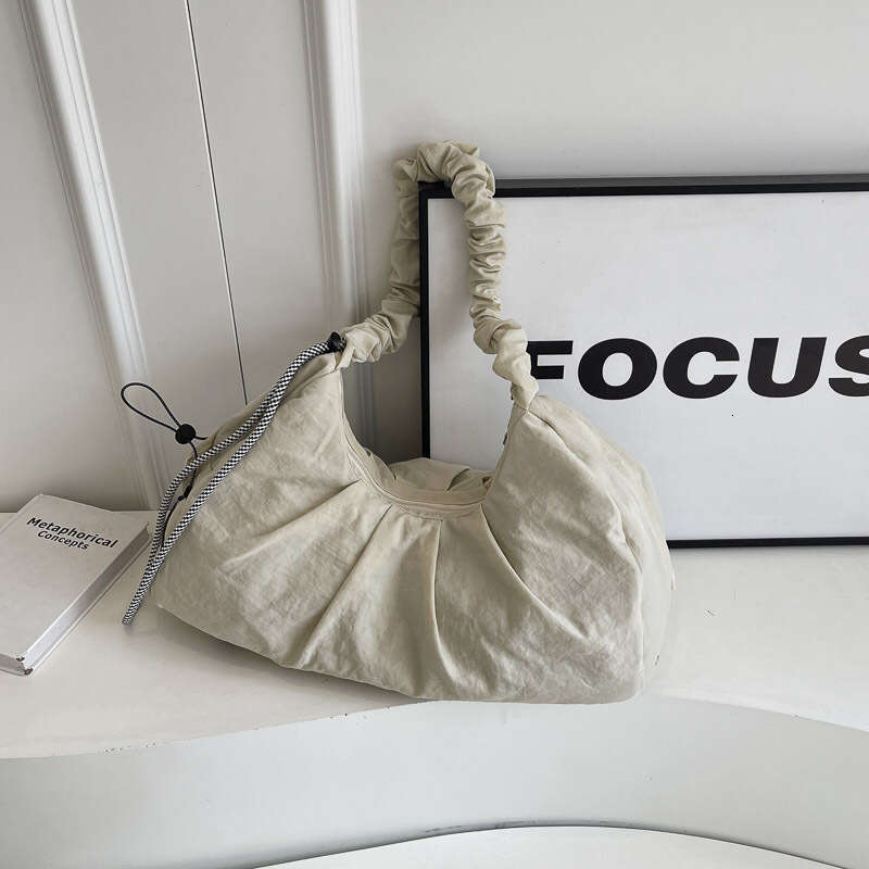 Trendy Women, Lightweight Solid Color Large Capacity Single Shoulder Bag, INS Style Simple Travel Crossbody Bag for Girls