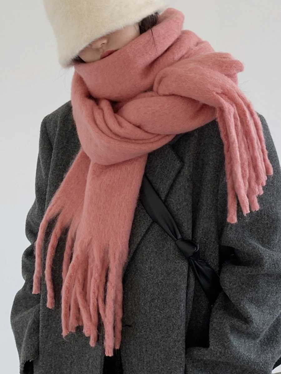 Winter Scarf For Women Soft And Cute Versatile Korean Style Thickened Autumn And Winter Knitted TasselXJ250905