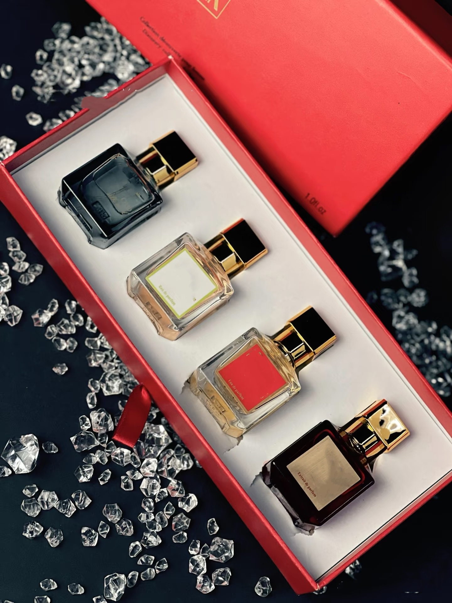 Designer perfume 4*30ml Unisex Eau De Parfum Fragrances Extrait Cologne Spray 70ml red glass Bottle Long Lasting smell good scents