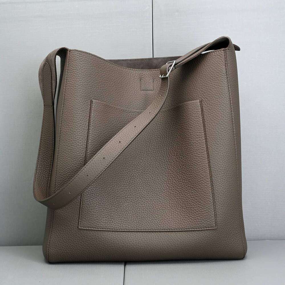 XHTY Genuine Leather Bucket Bag, Women's Simple Fashion New Tote Bag Full-Grain Cowhide High-Capacity Versatile Leisure