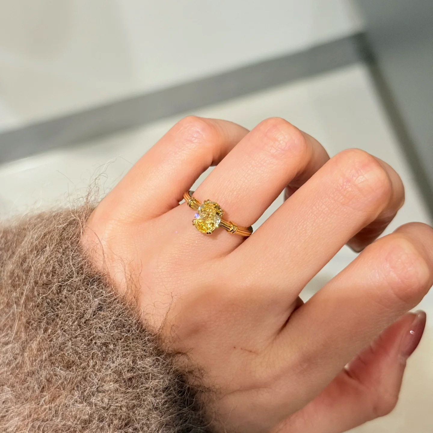 2025 Ins Top Sell Wedding Rings Luxury Jewelry 18K Gold Fill Oval Cut Yellow 5A Cubic Zircon CZ Diamond Gemstones Party Elegant Women Open Ring Adjust