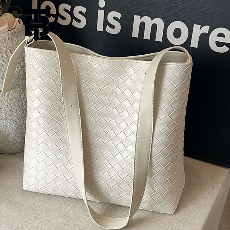 TB BHULAMTE Designer Bag Niche Texture Bucket Bag For Women 2025 New Single Shoulder Crossbody Bag Luxury Bag Large Capacity Commuter Korean Retro Und