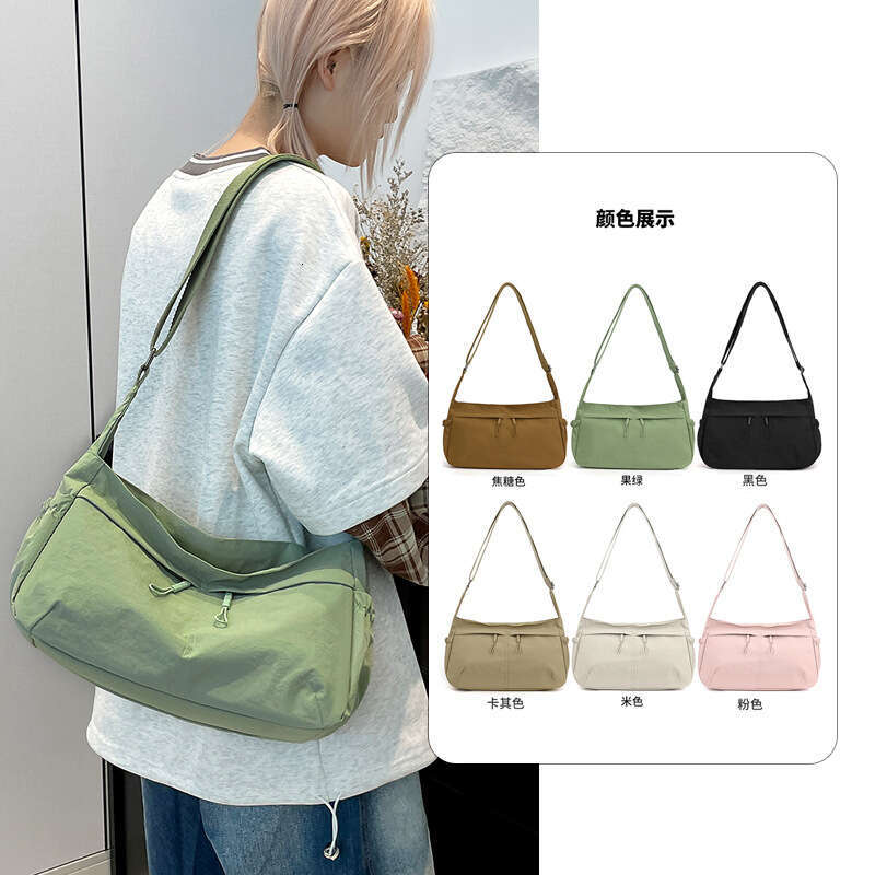 New Fashionable Stylish Large Capacity Crossbody Trendy Versatile Waterproof Nylon for Women Simple Shoulder Bag