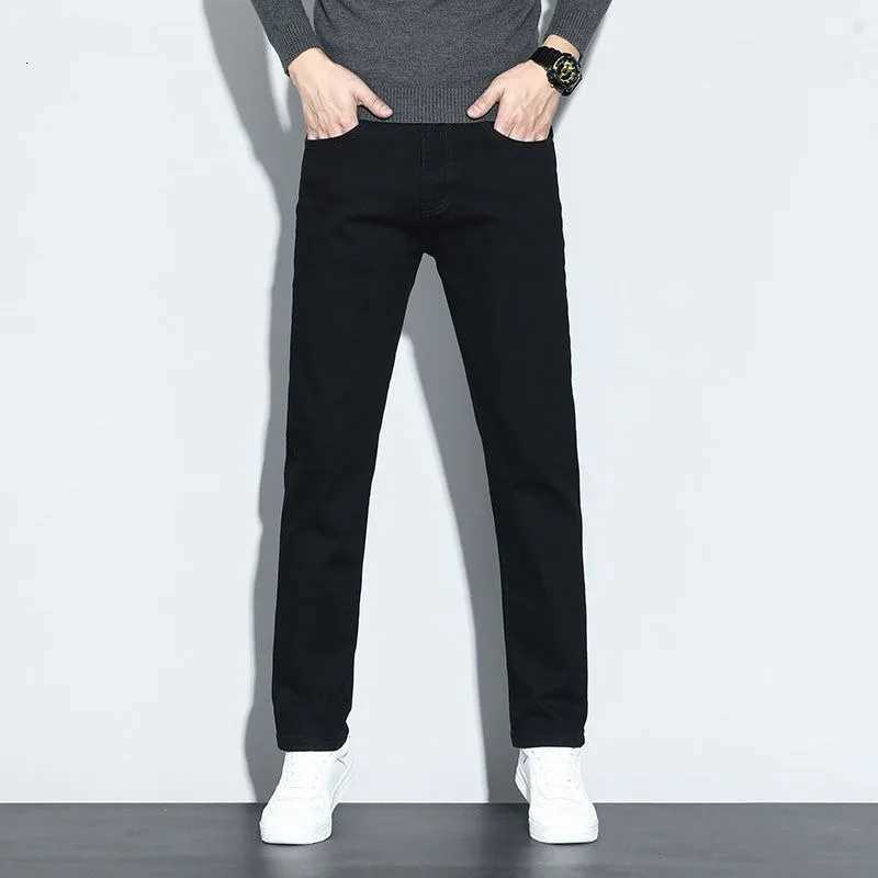 Trendy Mens Streetwear Jeans Solid Color Straight Fashion Business Casual Denim Trousers Man Stretch Washed Classic Cowboy Pant W250905