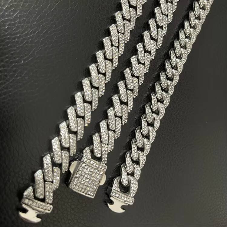 GZYS JEWELRY Wholesale Waterproof 12mm Stainless Steel Moissanite Moissanite Cuban Link Chain Necklace