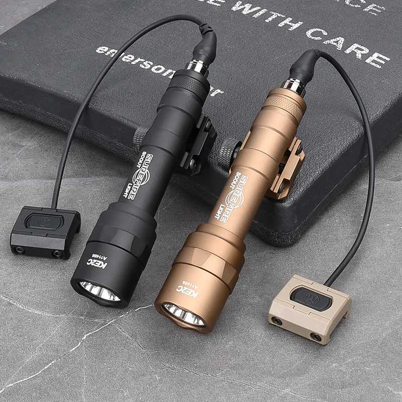 Tactical Sureifr M600 M600U Flashlight 600lumens White Light Hot Mobutton SF Plug Fit 20MM Rail Hunting AR15 Airsoft Weapon LampXJ250905