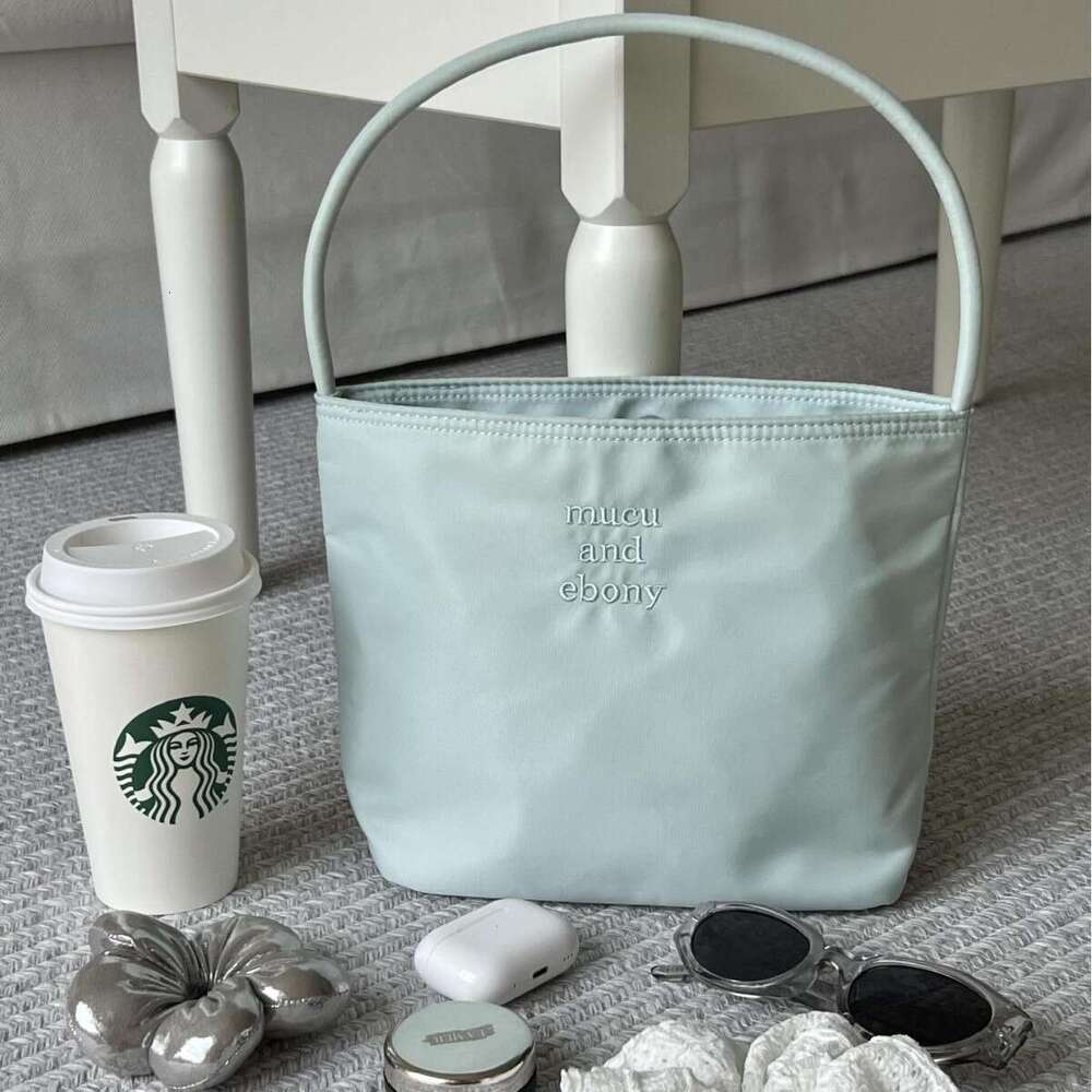 Korean Much and Eboy 2025 New Bucket for Women Simple Casual Versatile Handbag Nylon Shoulder Bag