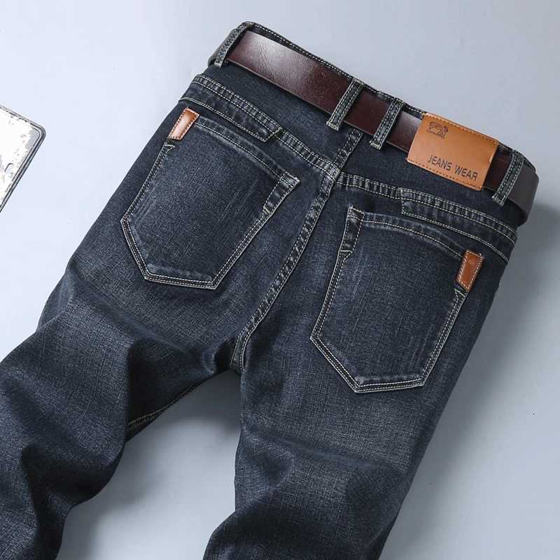 2024 Spring Autumn Mens Blue Classics Straight Loose Jeans Business Casual Cotton Stretch Denim Pants Male Brand Black Pants W250905