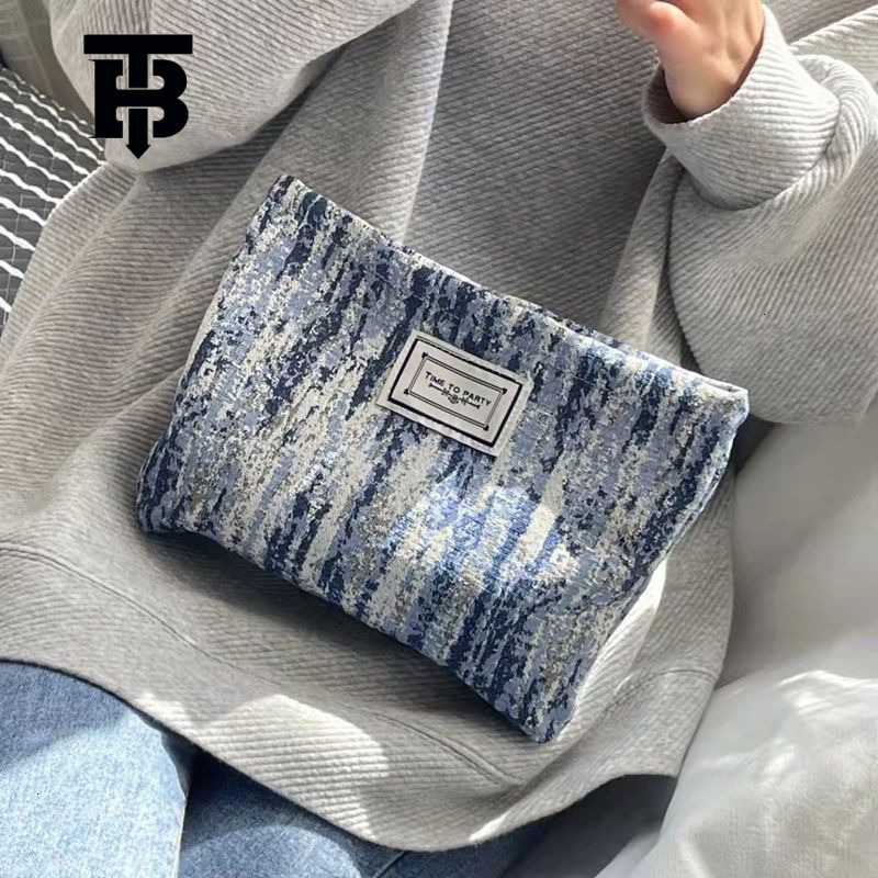 TB BHULAMTE Designer Bag Original Niche Black And White Elegant Jacquard Canvas Makeup Luxury Bag Bag Artistic Retro Simple Elegant Floral Convenient 