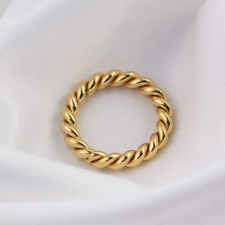 Wholesale Womens Stainless Steel Fashion Rings Jewelry Women Gold Plated Twisted Style Ring