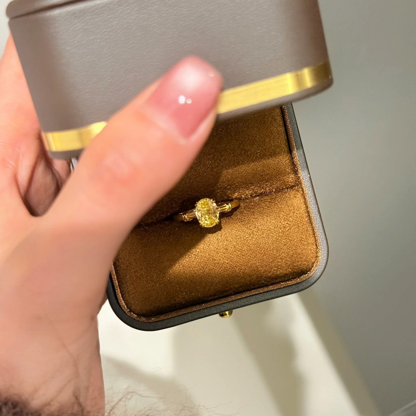 2025 Ins Top Sell Wedding Rings Luxury Jewelry 18K Gold Fill Oval Cut Yellow 5A Cubic Zircon CZ Diamond Gemstones Party Elegant Women Open Ring Adjust