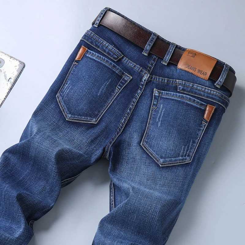 2024 Spring Autumn Mens Blue Classics Straight Loose Jeans Business Casual Cotton Stretch Denim Pants Male Brand Black Pants W250905