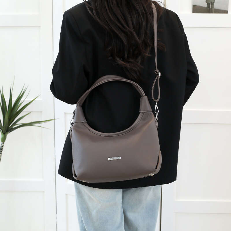 Niche Fashion Versatile Underarm for Women New Trendy Shoulder Stylish Crossbody Small Bag