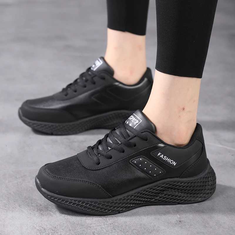 2024 Womens Leather Sneakers Casual Sneakers Lace Up Flats Lightweight Comfortable Black Antislip Running Shoes Outdoor Sports Z250905