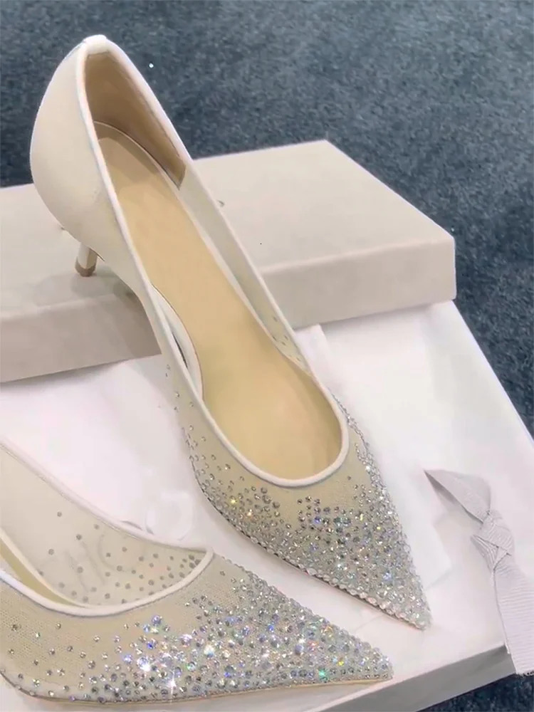 Summer Fairy T Lace High Heels Pointed Toe Sexy Thin Heel Womens Faion Single oes Glittering Bule Strap 250905