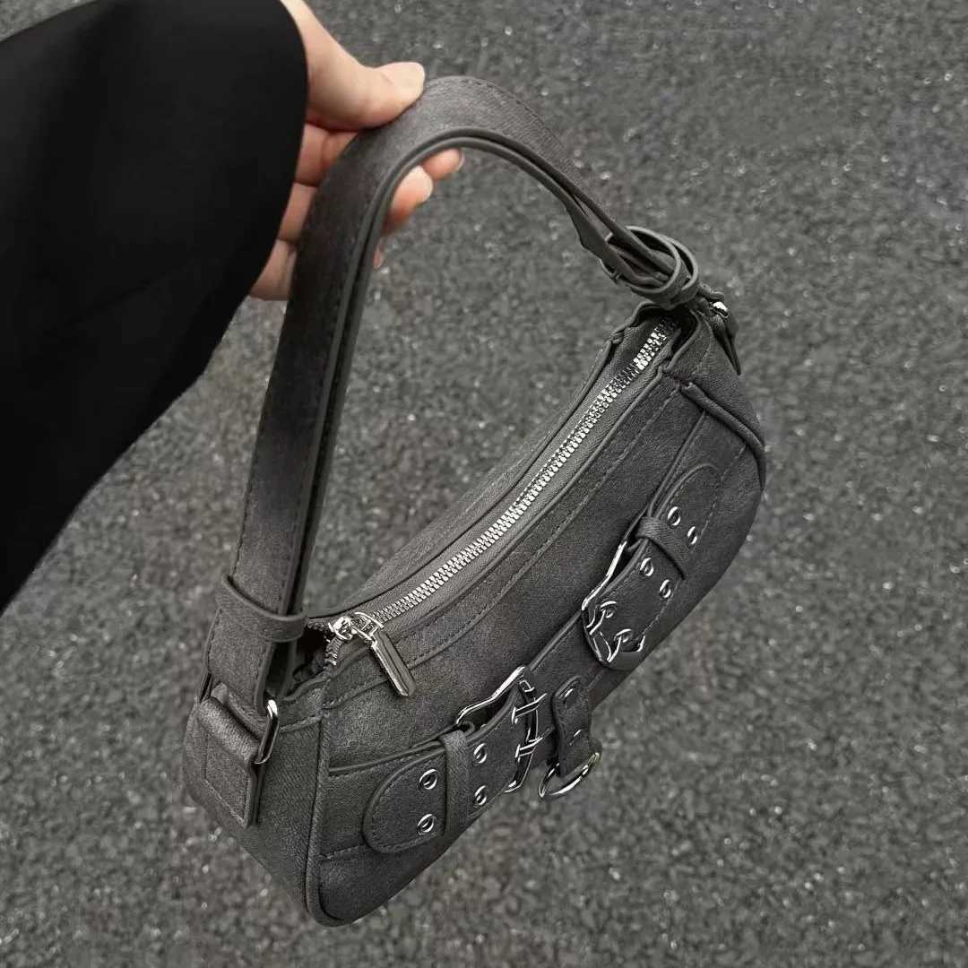 Sweet and Cool Spicy Fashion Niche Underarm Bag Highend Feeling Bag for Women 2024 New Casual Versatile Shoulder Bag Z250903