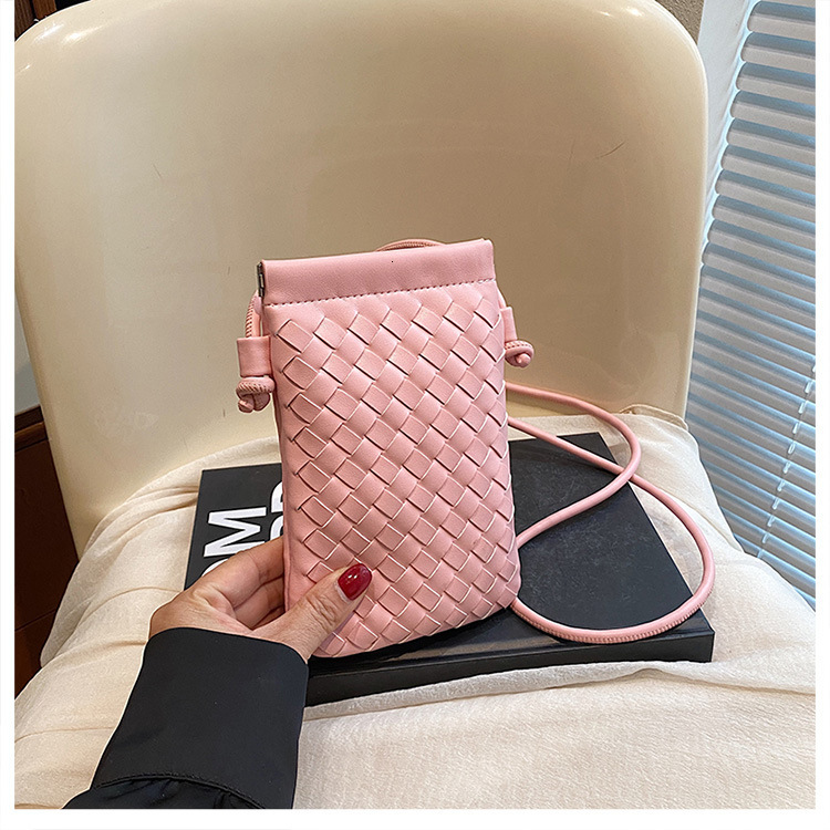 Luxury Brand Designer Bag Super Popular Handwoven Small Bag For Women 2024 New High-End Versatile Commuter Vertical Crossbody Phone Bag