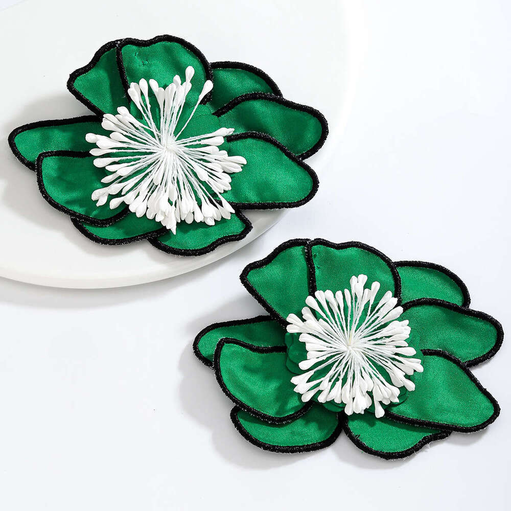 New Elegant High-end Three-dimensional Colorful Flower Fashion Classic Fresh Floral Earrings for Women