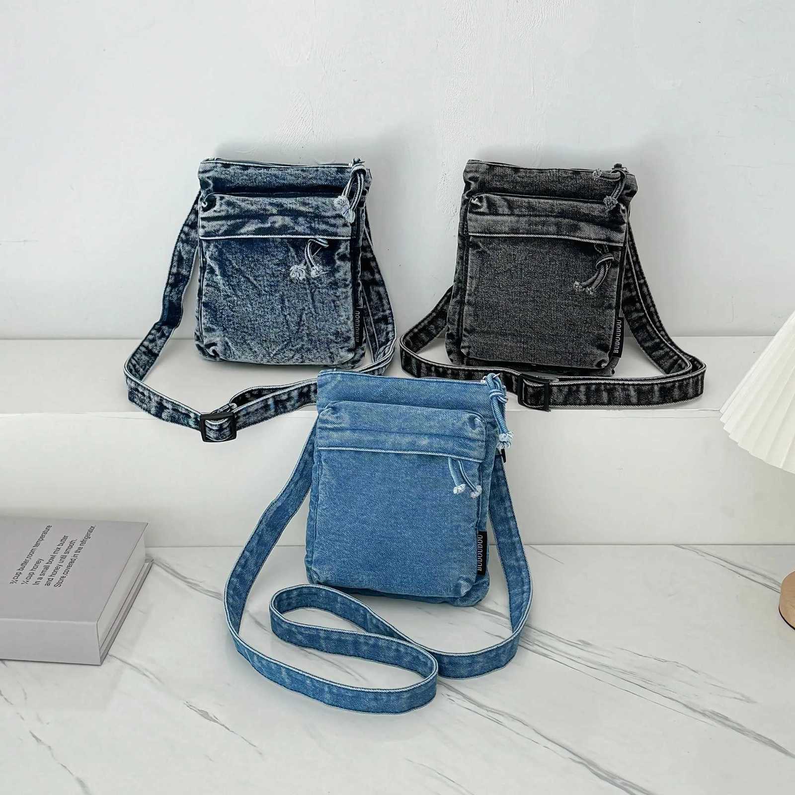 Stylish Denim Shoulder Bag for Women 2025 New Design Lightweight Spacious Crossbody Purse Best Gift Idea Z250903