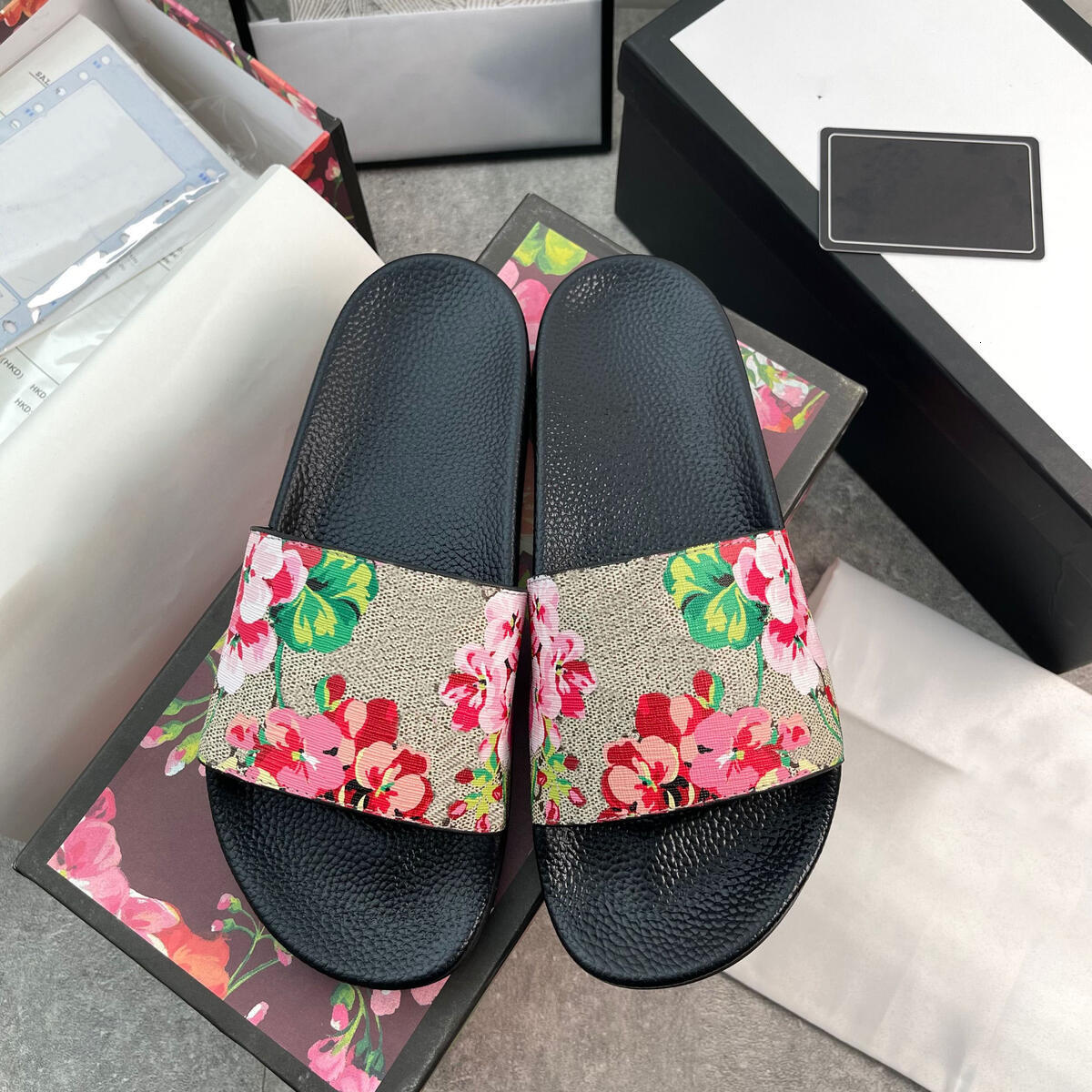 Designer Sandals Mens Womens Slides claquettes Rubber Slippers Slide Sandal Black White Blooms Floral Flat Gear sole Luxury Sliders Summer Beach shoes 35-46