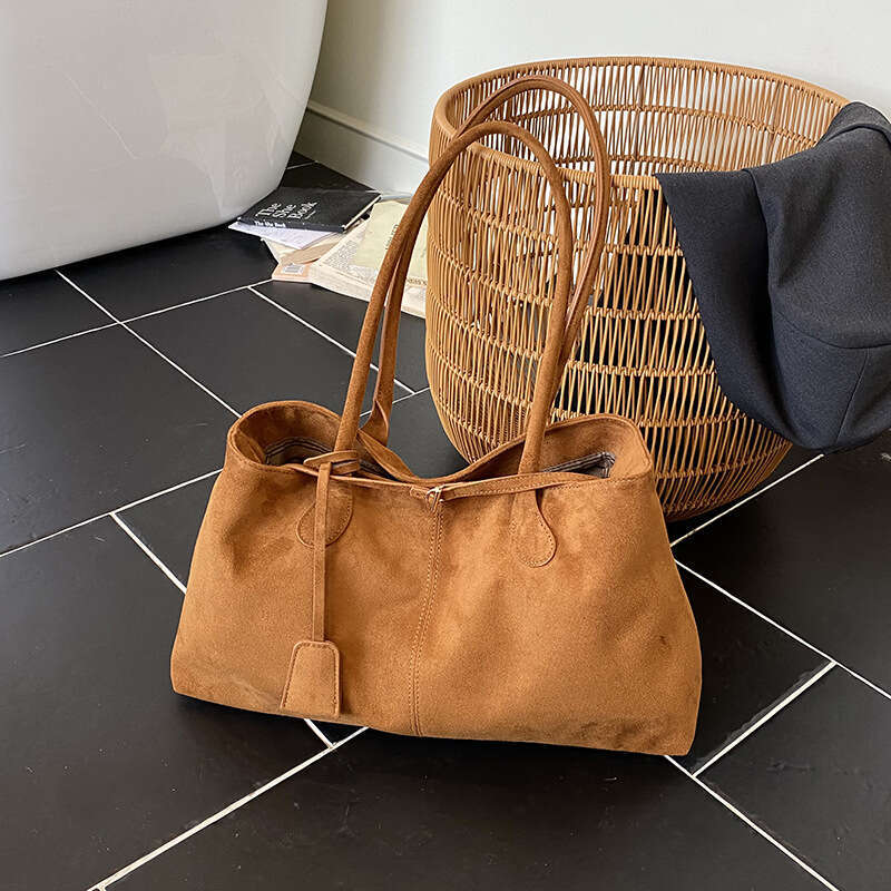 New Fashion Capacity Suede Underarm Versatile Commuter Women's Large Tote Trendy Bag