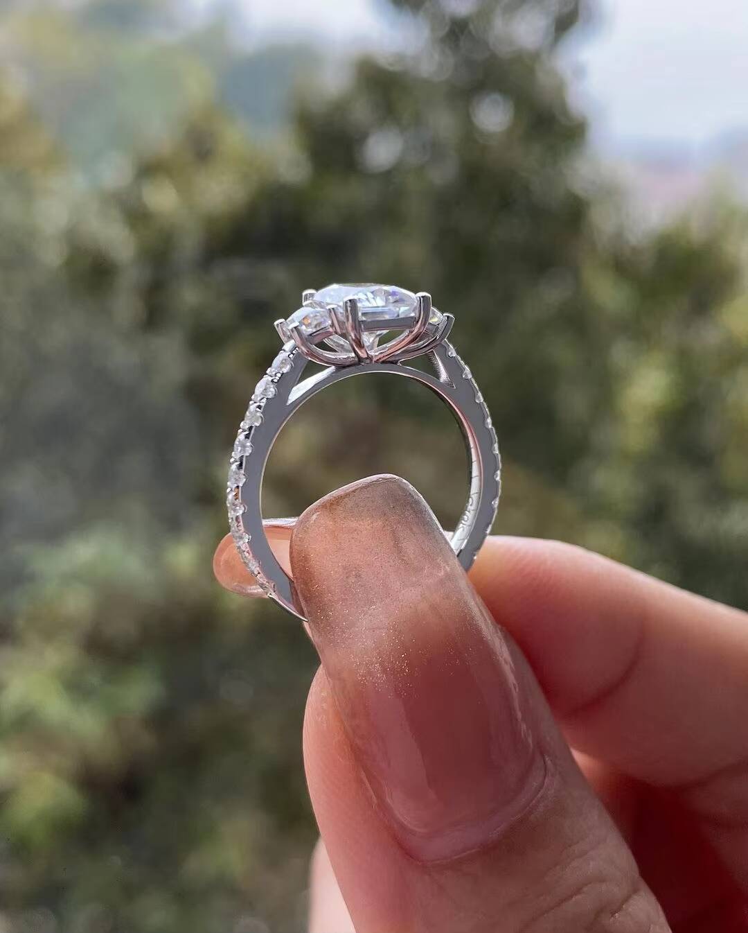 14k 18k Gold Engagement 425mm DEF VVS Cushion Cut Certified Lab Grown Lab Diamond Eternity Diamond Jewelry Ring