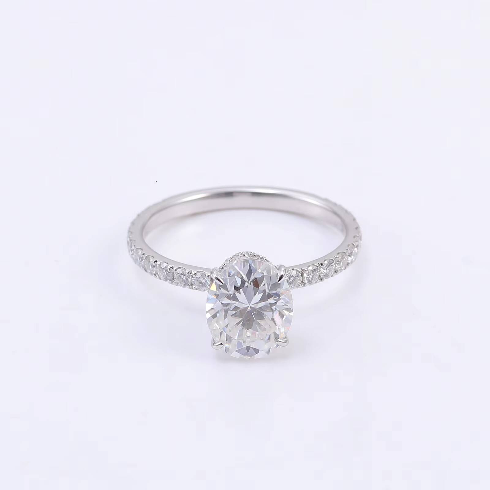 Latest Simple Design White Gold Engagement Platinum Diamond Wedding 3ct Moissanite Eternity Oval Cut Ring