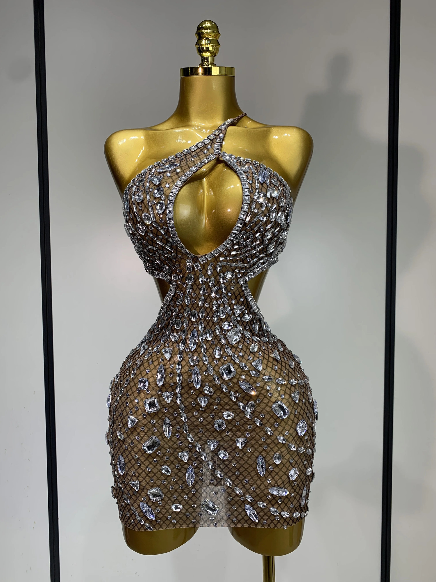 Sexy Sparkly Diamond Backless Short Dress 2025 Women Sleeveless Mesh See Through Evening Birthday Gown Singer Stage Outfit 250906