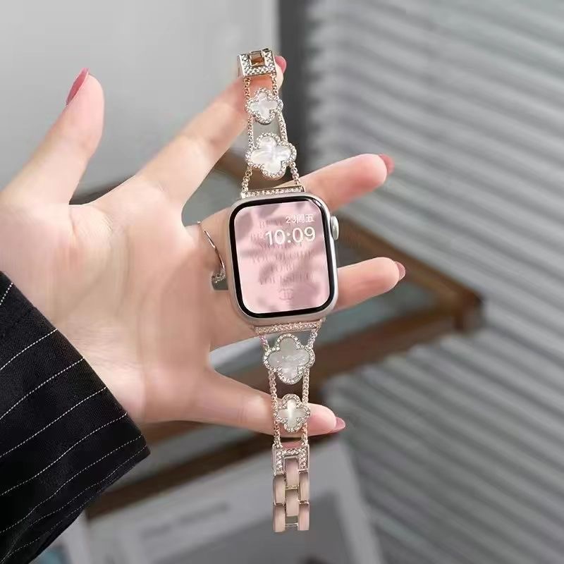 Glamorous Apple Watch Accessory: Elegant Crystal Decorated Clovers for Models 9/8/7/6/Series SE