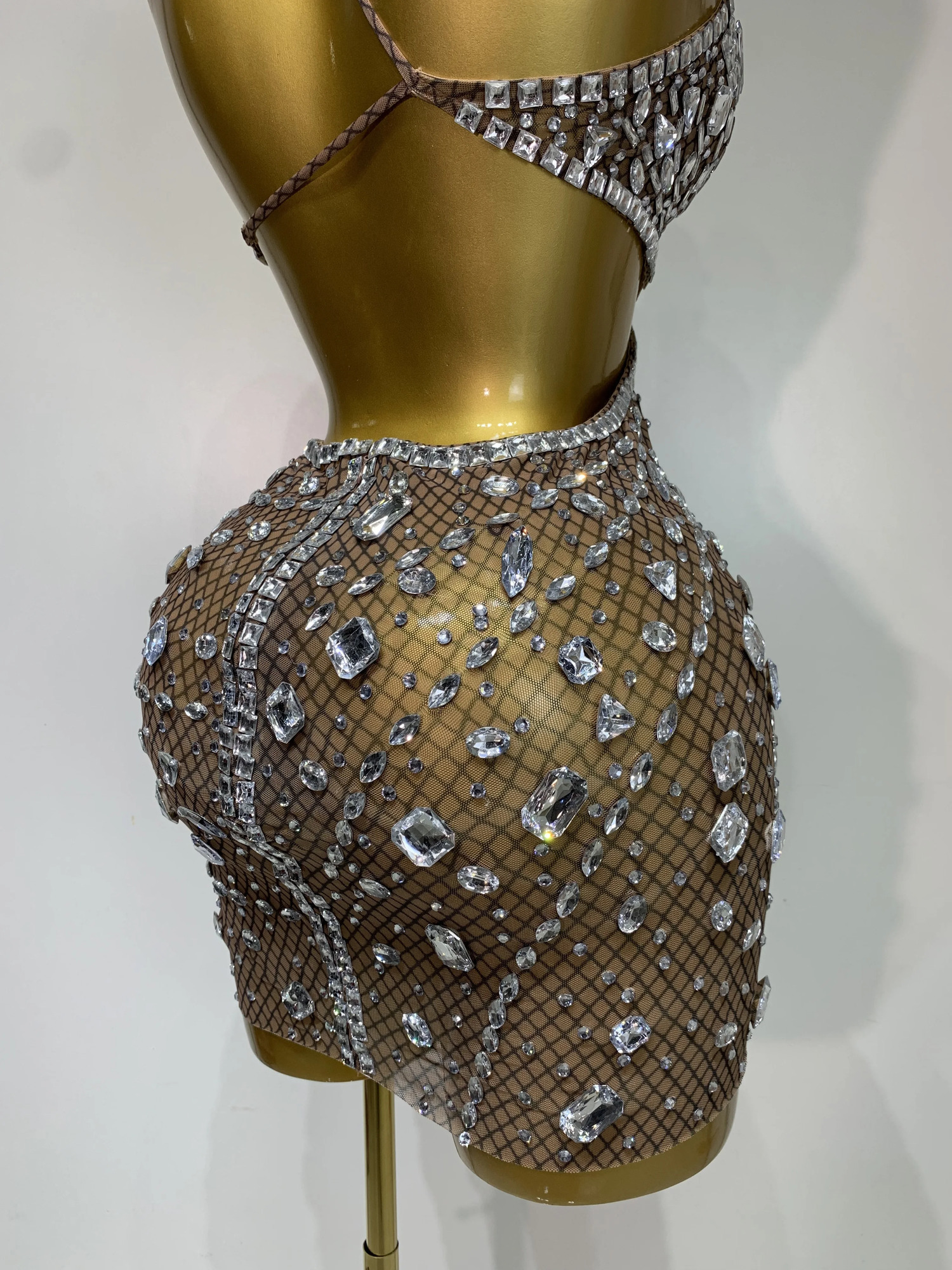 Sexy Sparkly Diamond Backless Short Dress 2025 Women Sleeveless Mesh See Through Evening Birthday Gown Singer Stage Outfit 250906