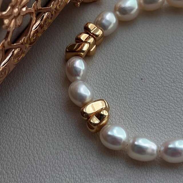 DH collections 2025 Spring: Women's Ins style Irregular Gold beaded Baroque Pearl Bracelet