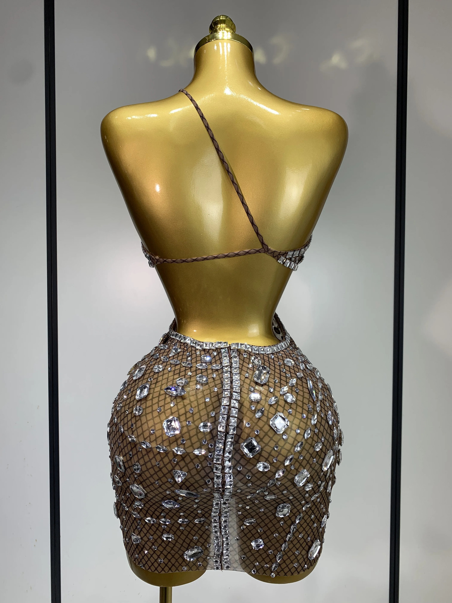 Sexy Sparkly Diamond Backless Short Dress 2025 Women Sleeveless Mesh See Through Evening Birthday Gown Singer Stage Outfit 250906