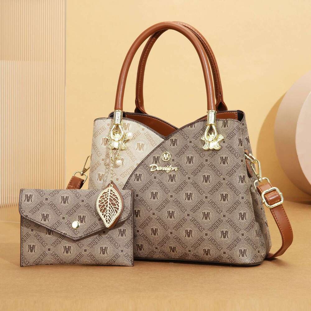 Bag with a High-End Feel, Large Capacity, Printed Women's New Fashion Tote Shoulder Bag, Handbag for Women