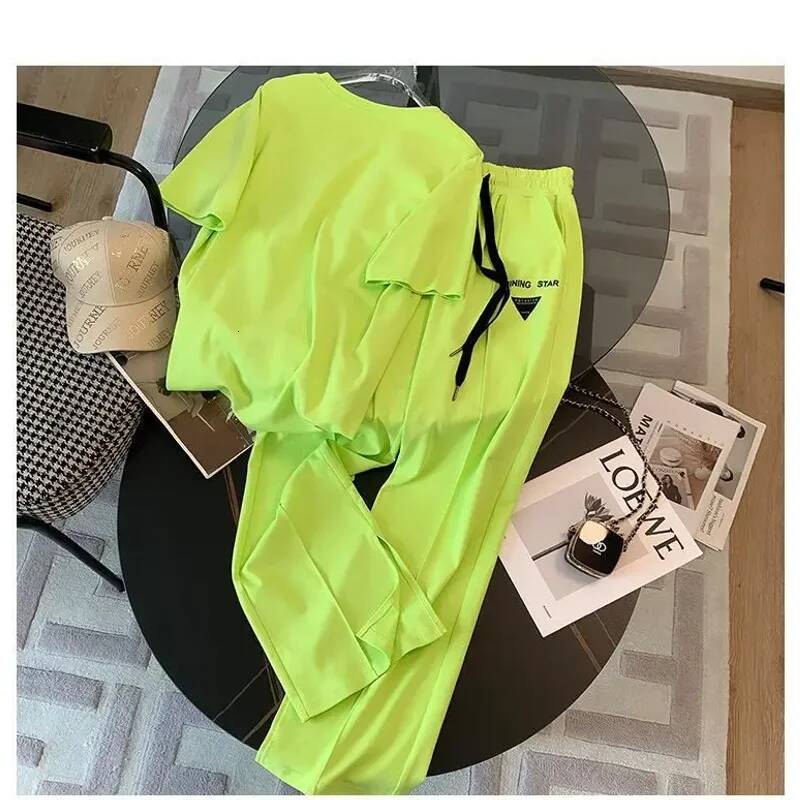 2025 Summer New design Fashion Women's S Set Loose Fashion Top Sports Wide Leg Pants Designer Two Piece Set