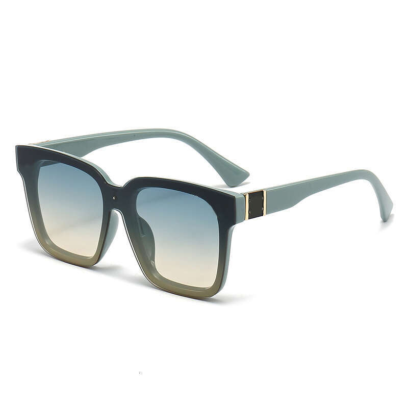 New Women's Large Frame Fashion Trendy Vacation Casual Sunglasses 6095 b6b