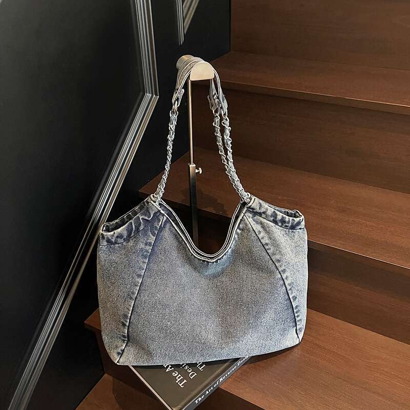 2025 Autumn Winter New Trendy Fashion Commuting Large Capacity Chain Single Shoulder Tote Women's Bag