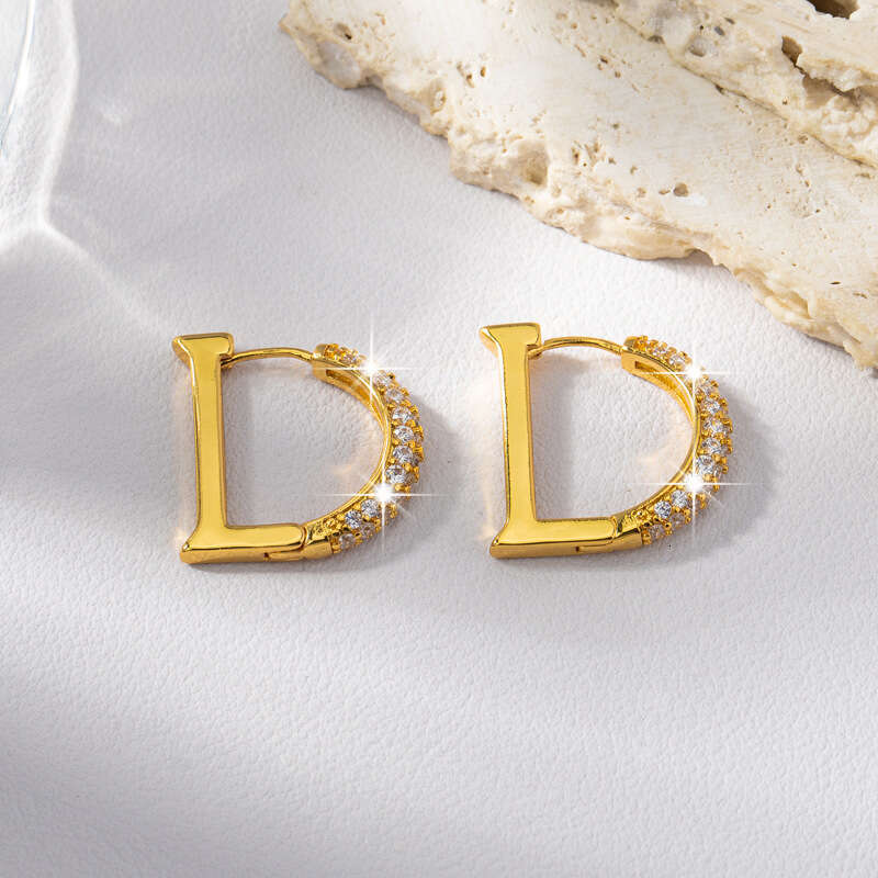 DHpet 2025 New Full Dia Letter D High-end Stud Earrings for Women Unique Design Trendy Sweet Cool H260202