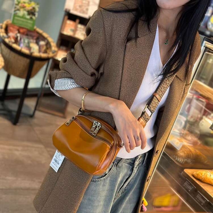 Genuine Leather Women's Small 2025 New High-Quality Texture Crossbody Niche Versatile Phone Cowhide Shoulder Bag