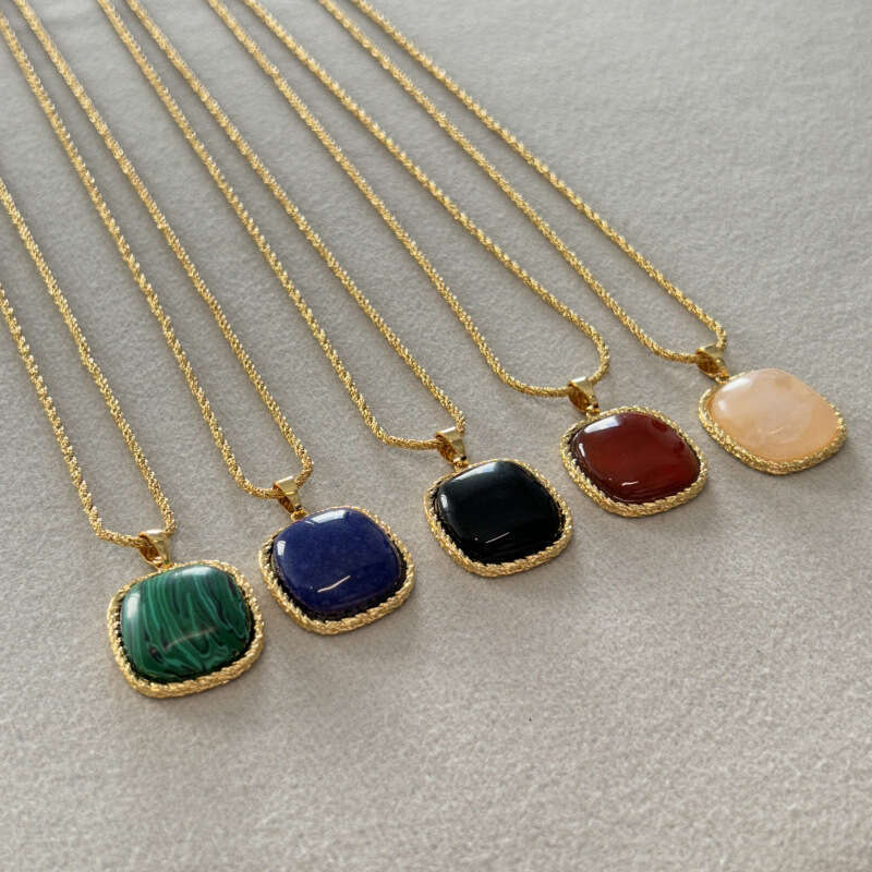 DHpet French Niche Aurel*Bid*an Natural Stone Long Necklace Vintage Style Light High-end Autumn Winter Sweater Chain for Women