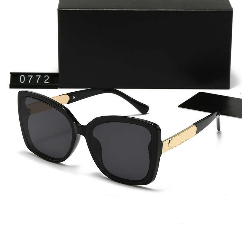 New Men and Women Large Frame Glasses Letter Hollow Internet Celebrity Light Luxury Sunglasses 0772 8d5