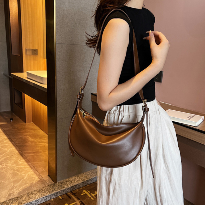 Solid Color New Fashionable Simple Armpit Bag Soft PU Dumpling Bag design Women's Shoulder Bag Handbag Autumn New Designer Bag Women's Cross