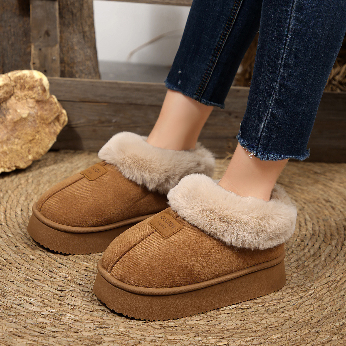 Free shipping Designer Boots Snow boots cotton shoes are fashionable warm for autumn winter with thickened fleece height increasing for couples black